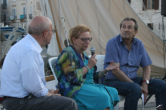 È arrivato un veliero carico di ...